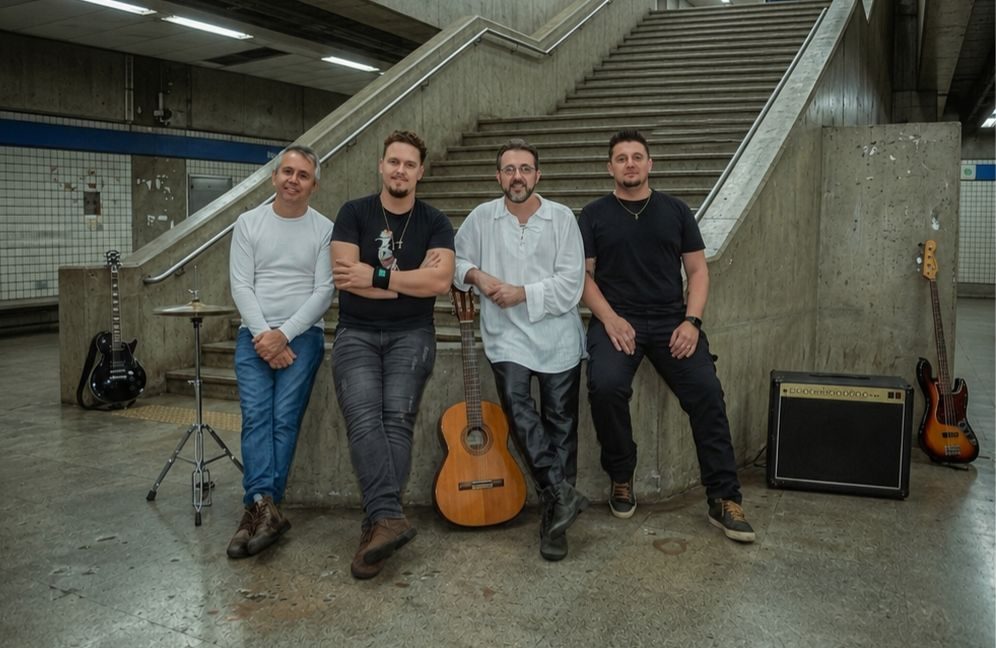 Salvador recebe maior show cover de Legião Urbana do país
