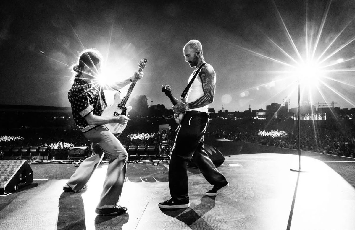 Falta menos de um mês para o Maroon 5 desembarcar em Salvador