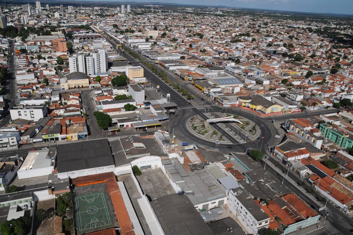 Feira de Santana (BA) é certificada pela Veja Negócios entre as melhores cidades do Brasil
