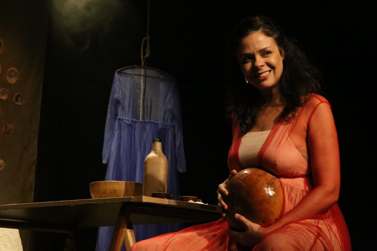 Em Nome da Mãe, premiado monólogo com Suzana Nascimento, chega a Salvador para temporada especial