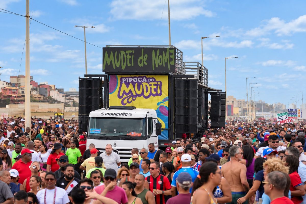 Pipoca do MUDEIdeNOME leva o pranchão à orla na 5ª Volta no Parque