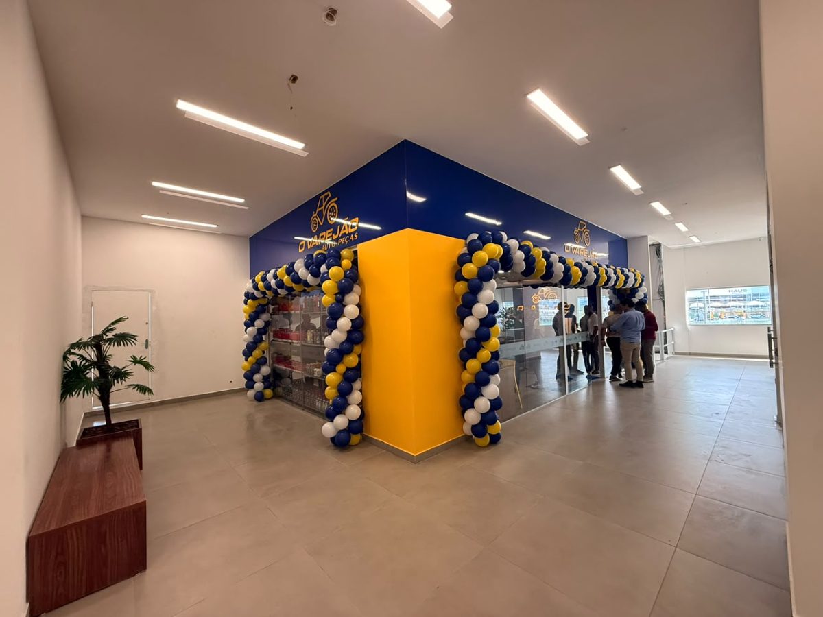 Varejão Auto Peças inaugura loja conceito no Auto Shopping Itapoan