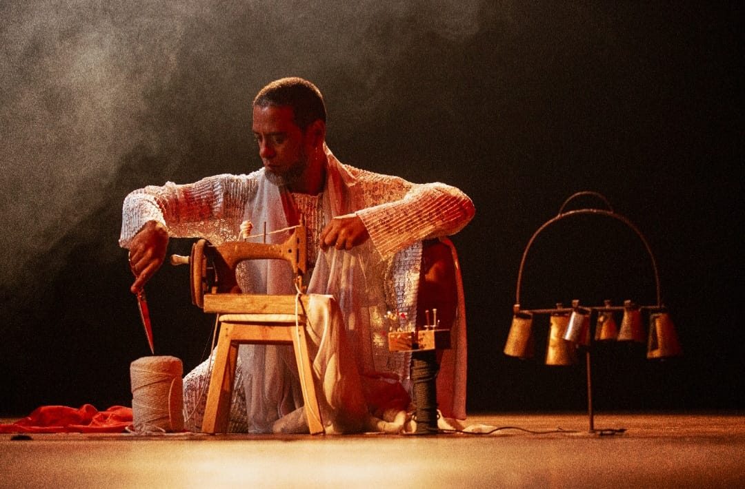 Agamenon de Abreu celebra 35 anos de teatro com novo solo sobre vida e finitude